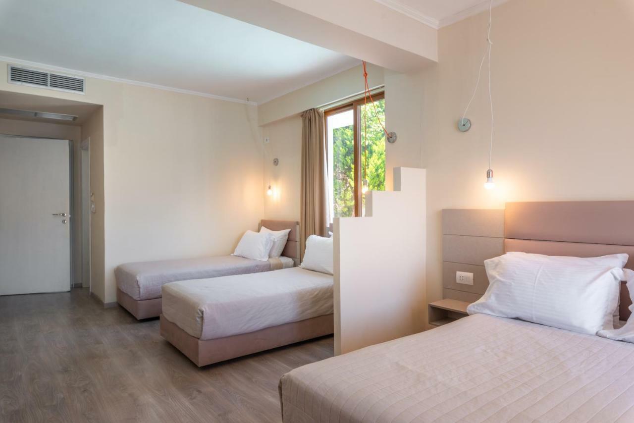 Palma City Hotel Saranda Extérieur photo