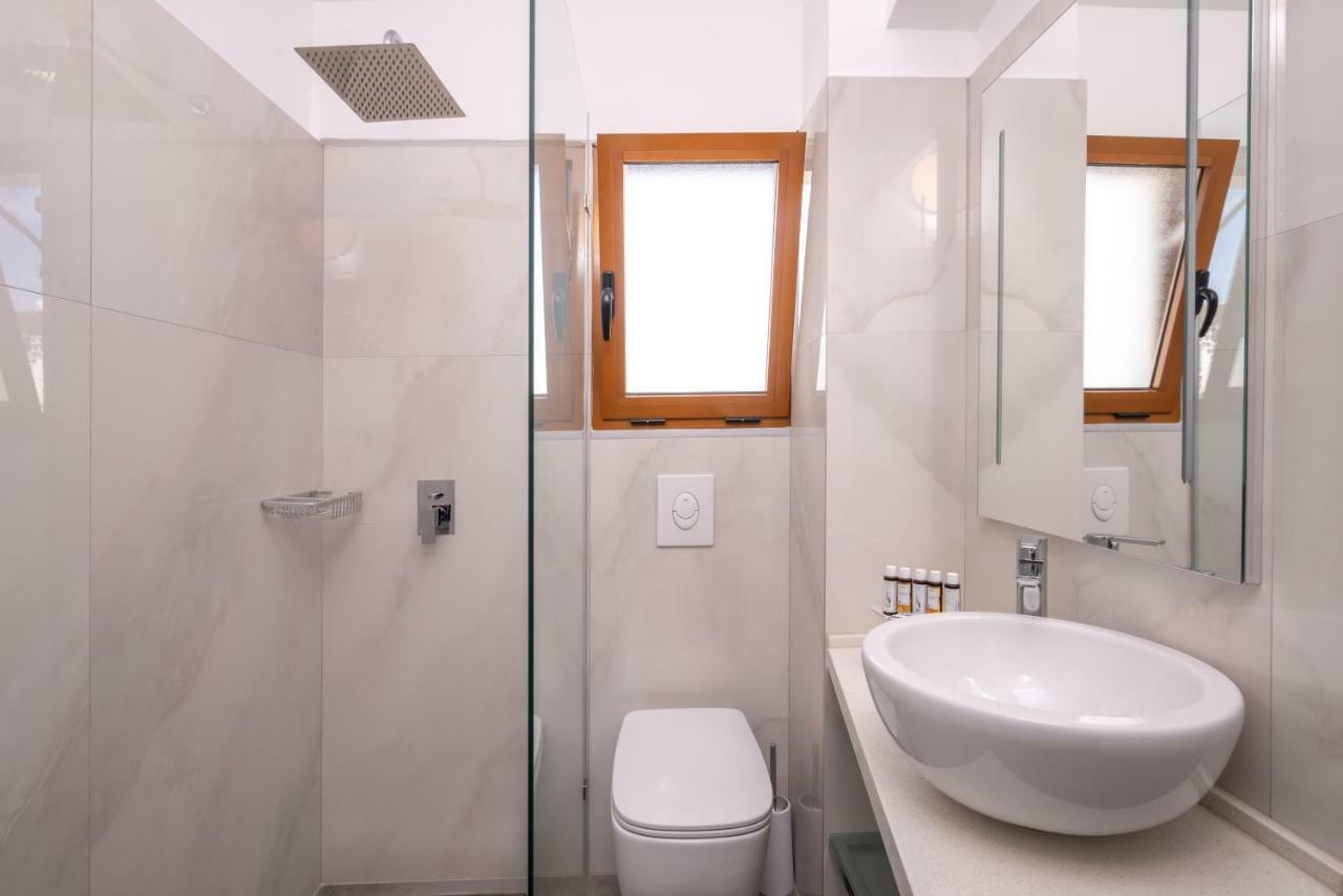 Palma City Hotel Saranda Extérieur photo